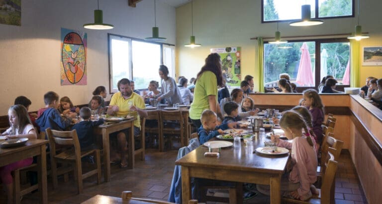 Cantine 3 — Le Chalet des Coulmes à Rencurel