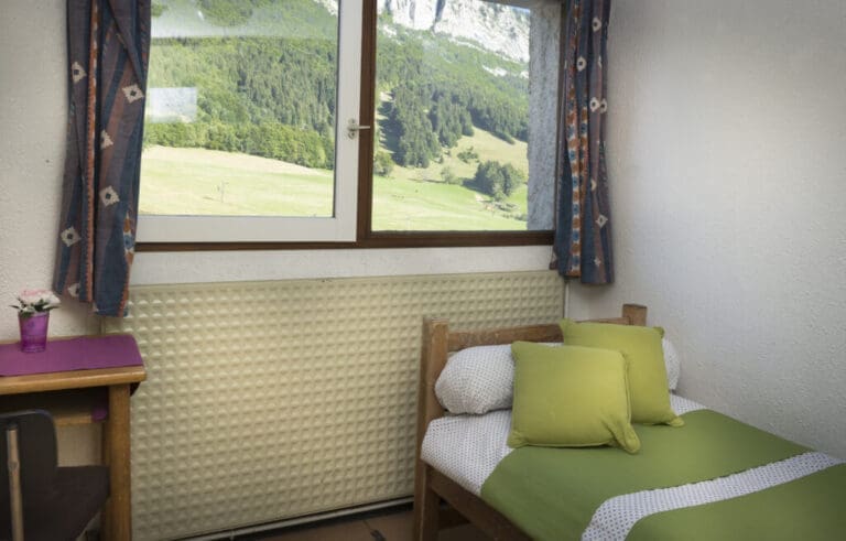 Chambre 1 1 — Le Chalet des Coulmes à Rencurel