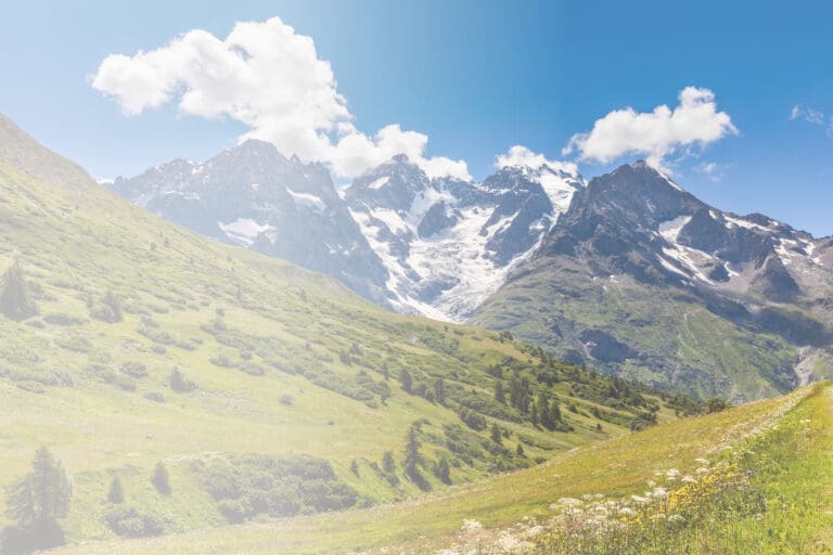Massif des Ecrins Reallon le balcon des Ecrins vacances Leo… — Le Balcon des Écrins à Réallon