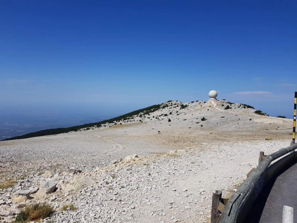 Mont Ventoux radome cycling route – Le Hameau des Oliviers, Vaison-la-Romaine
