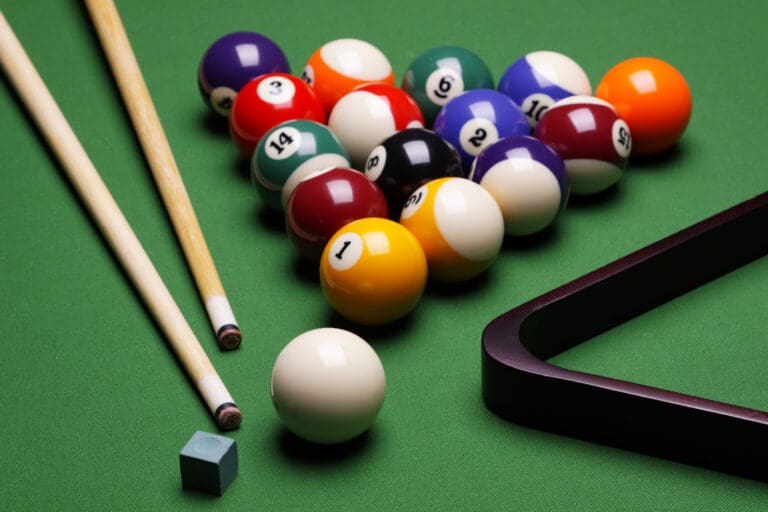 Composition of billiard — Le Village des Lavandes à Montbrun-les-Bains