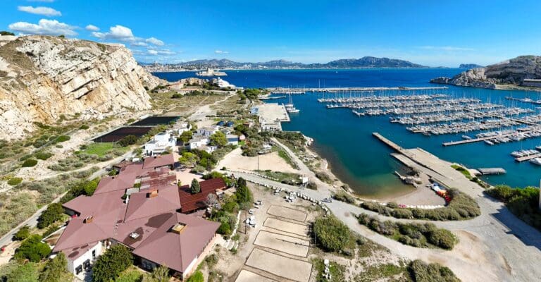Image à la une — Le Village des Gréements à Marseille, îles du Frioul