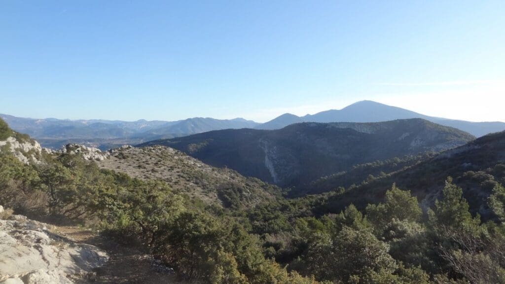 Crête de Saint-Amand hike – Le Hameau des Oliviers, Vaison-la-Romaine