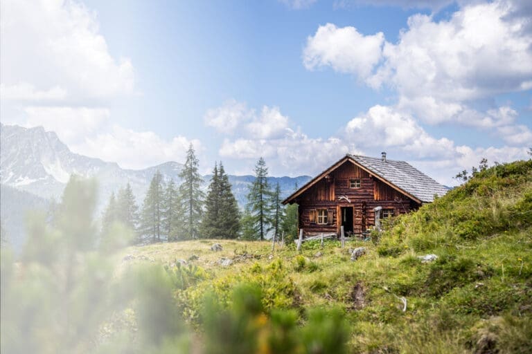 Mountain chalet in Austria: Idyllic landscape in the Alps — Le Chalet des Coulmes à Rencurel