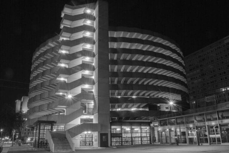 Halles Park, Lyon, France – Domaine de Sainte-Croix