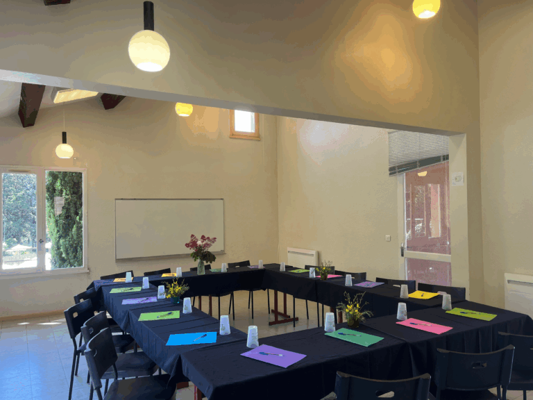 Lavande meeting room – Le Hameau des Oliviers, Vaison-la-Romaine